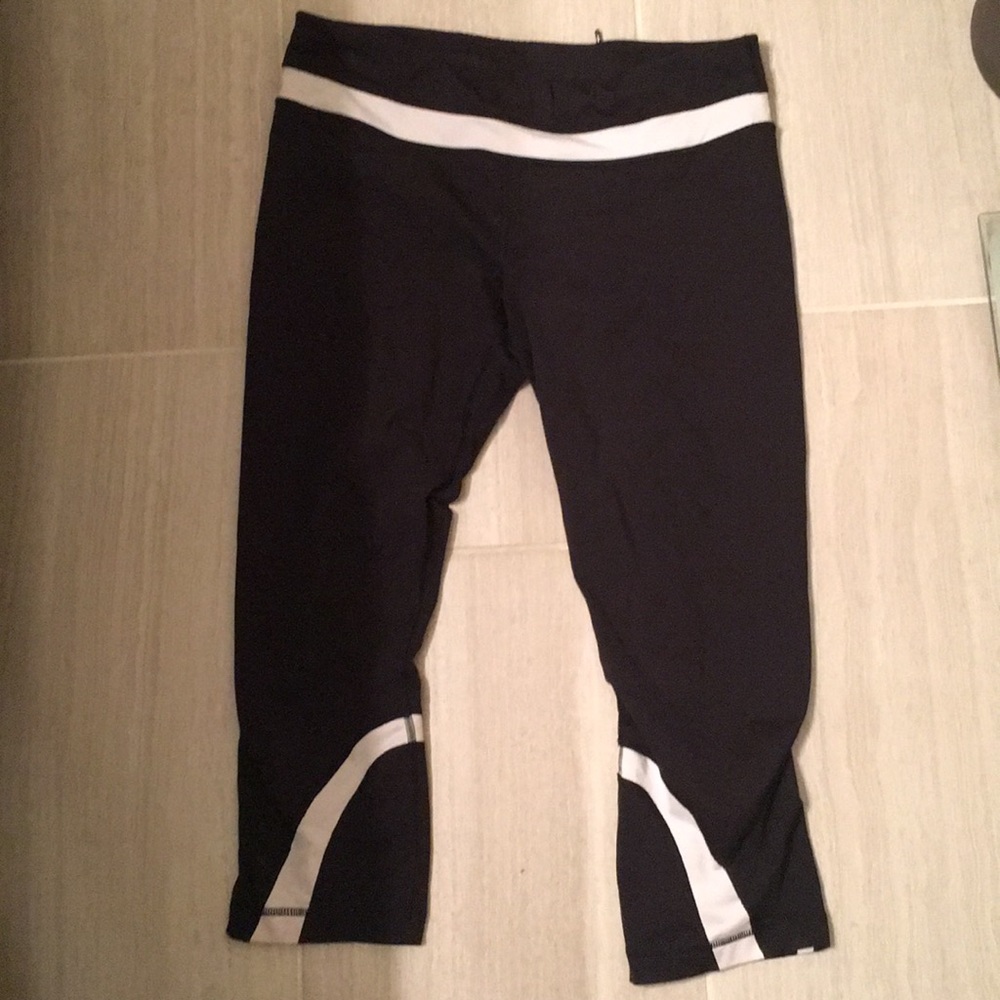 Lululemon Inspire Crop Size 10